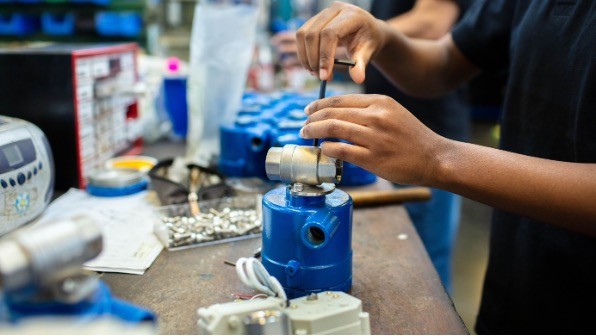 Les ESAT, acteurs phares d'une industrie plus responsable.
